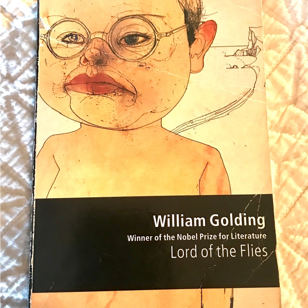Lord of the flies, by William Golding paperback book novel